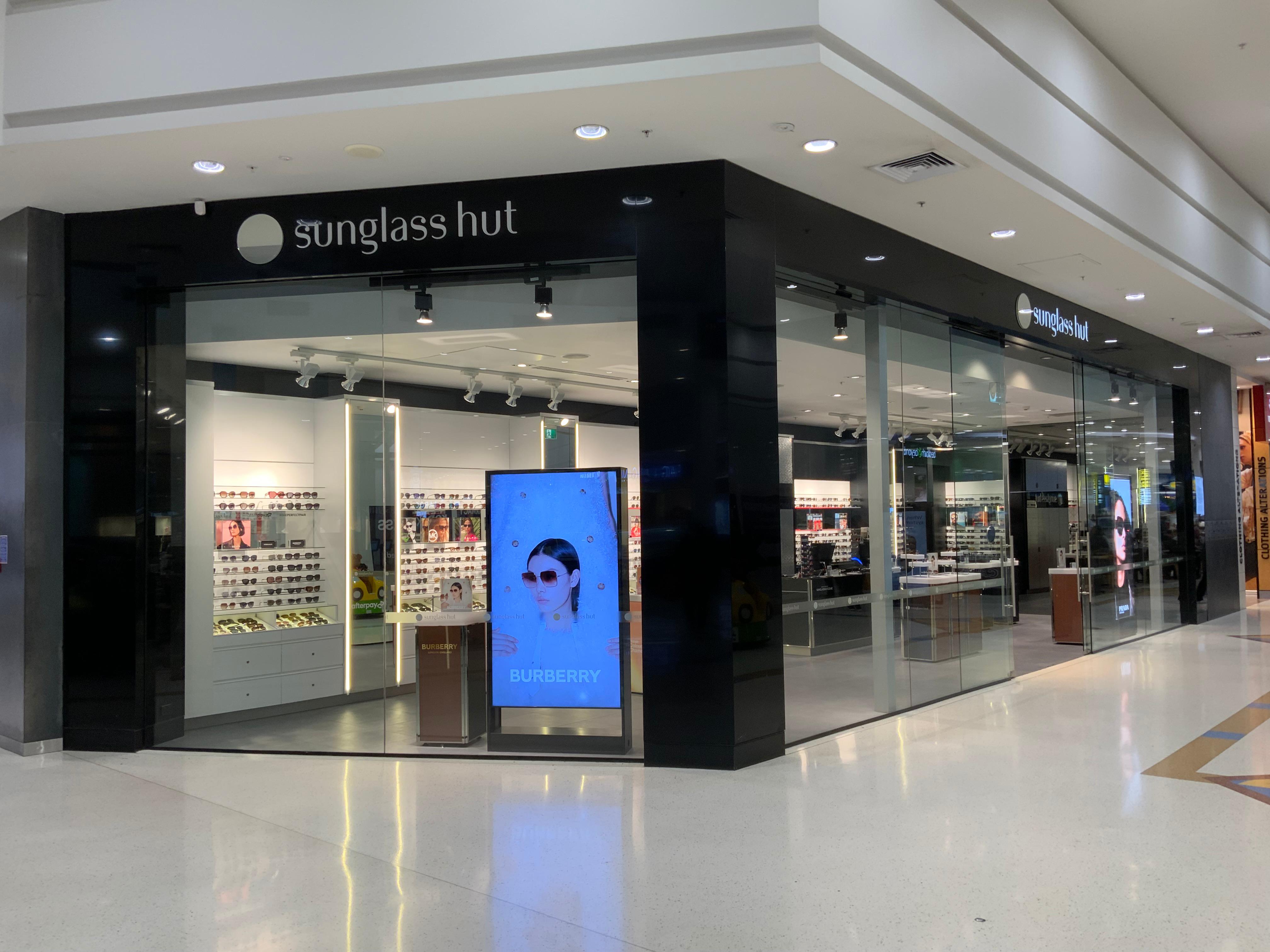 Sunglass Hut Outlet | Wembley | London Designer Outlet
