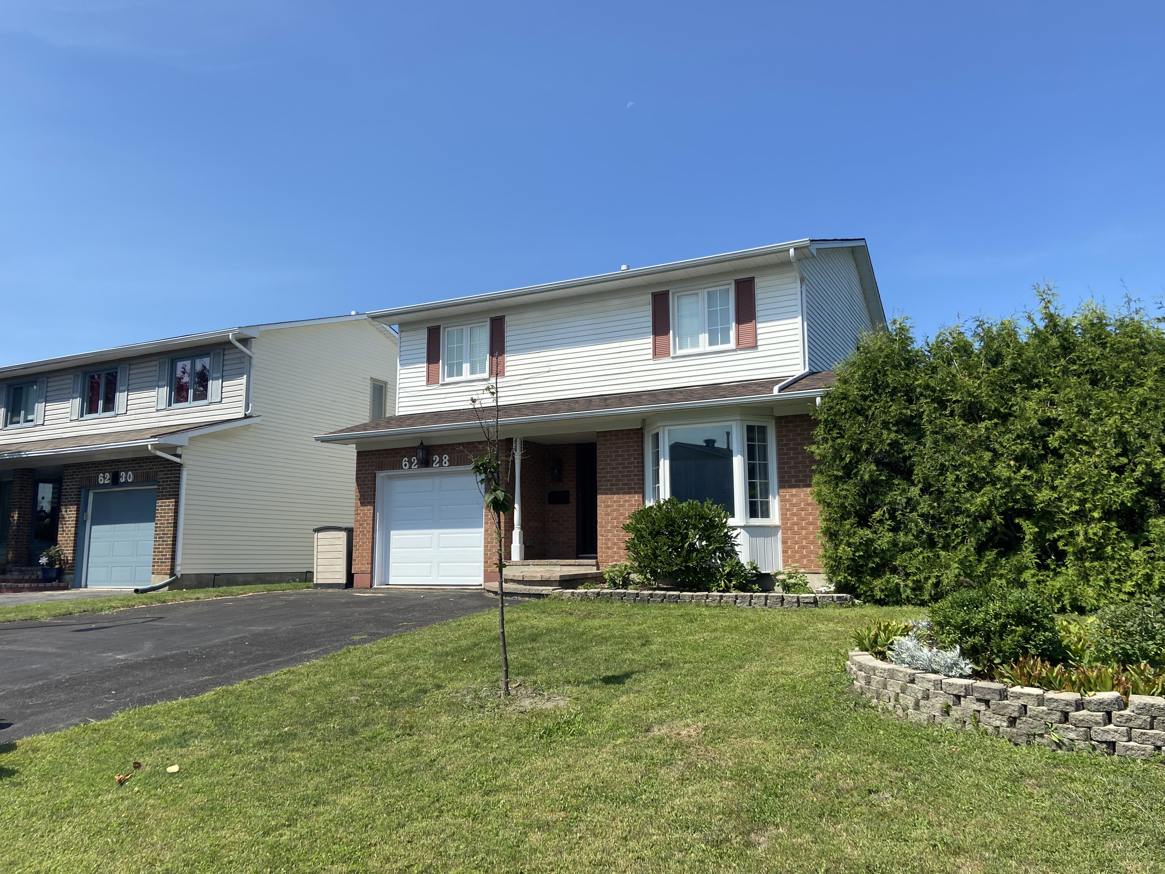 Images Leif Olson - Ottawa Real Estate Agent - Hamre Team RE/MAX Affiliates