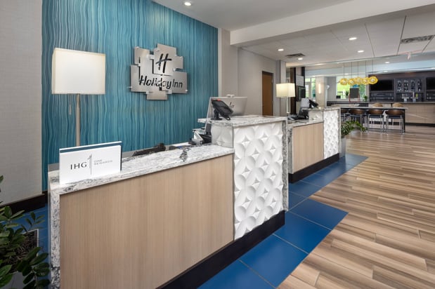 Images Holiday Inn & Suites Arden - Asheville Airport by IHG