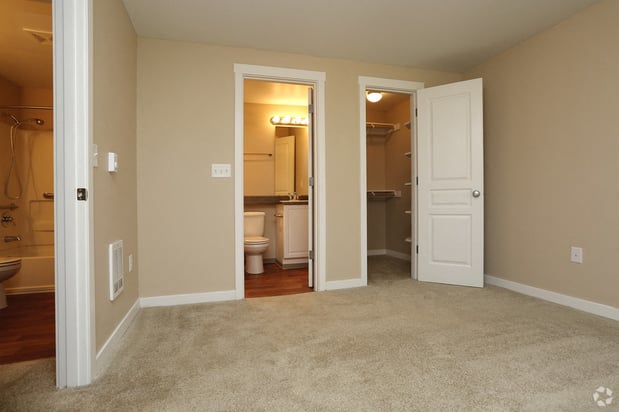 Images Commons at Creekside Apartments