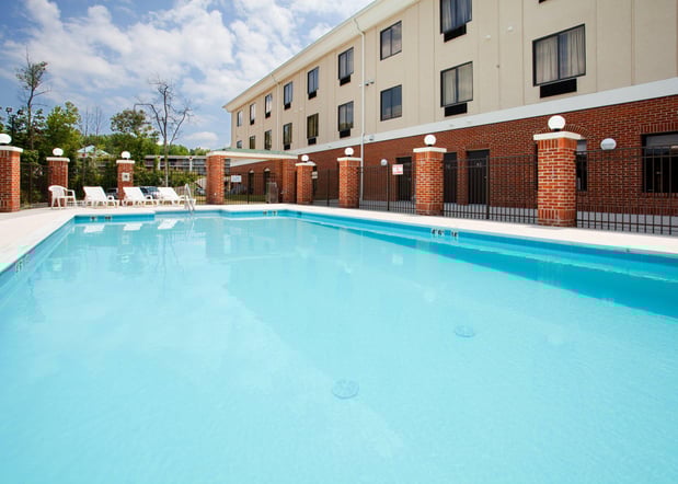 Images Holiday Inn Express & Suites Greensboro-East by IHG