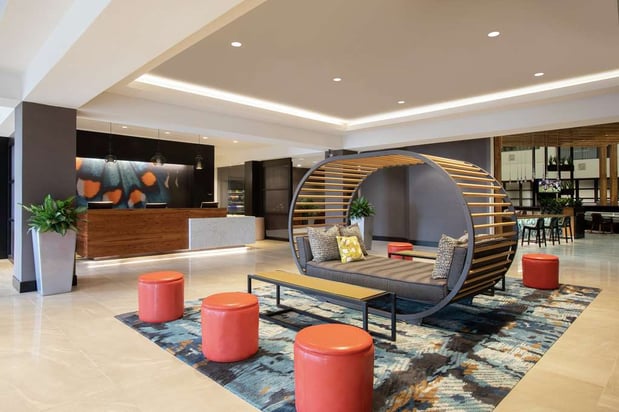Images Embassy Suites by Hilton Orlando Airport