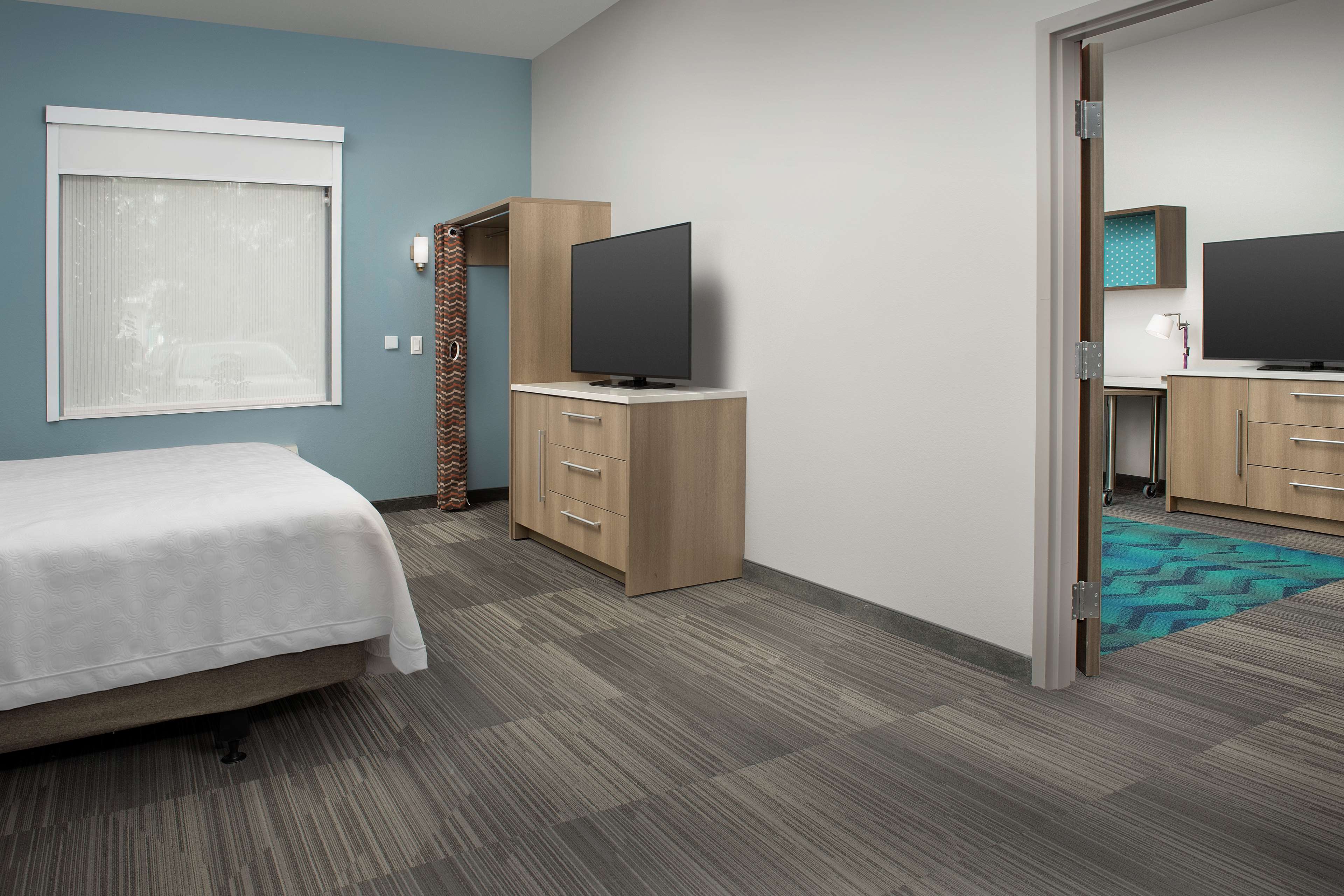 Home2 Suites by Hilton Miami Doral West Airport