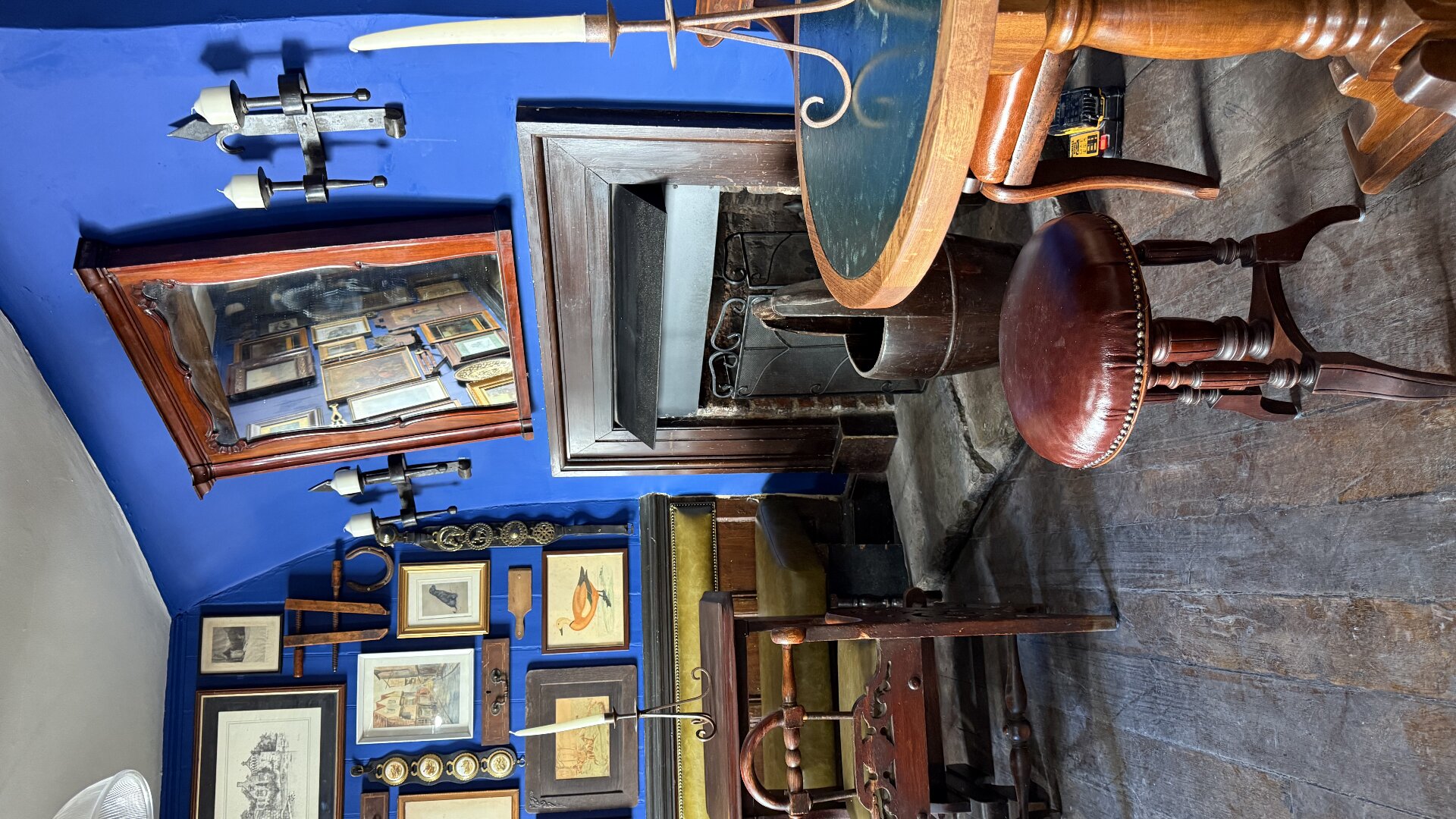 Images The Blue Boar