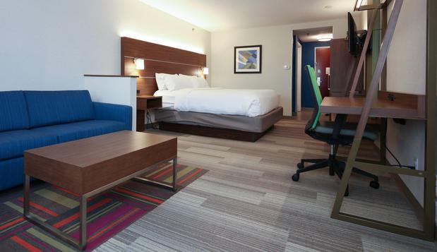 Images Holiday Inn Express & Suites Cincinnati SE Newport, an IHG Hotel