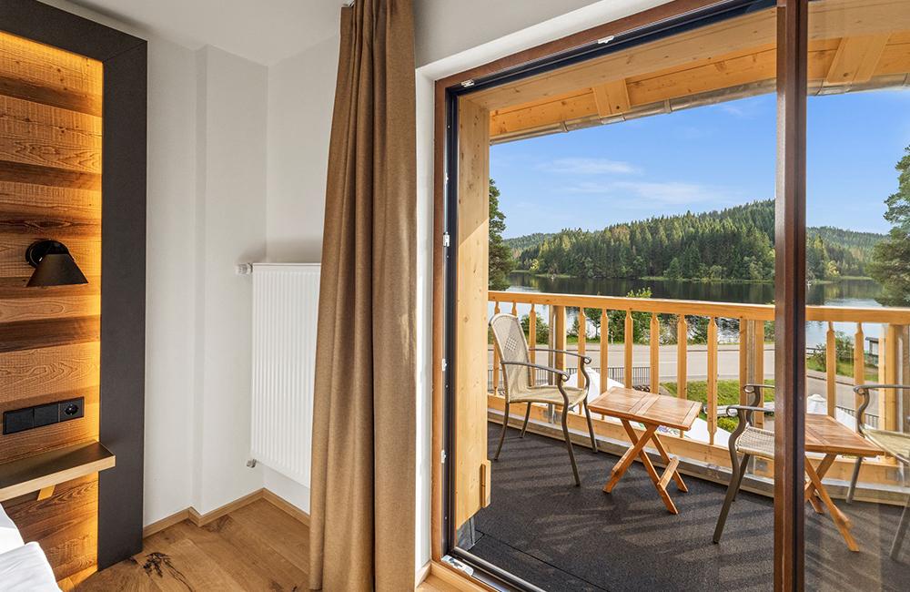 Hotelzimmer mit Balkon im Schwarzwald