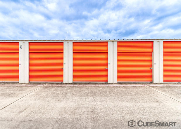 Images CubeSmart Self Storage