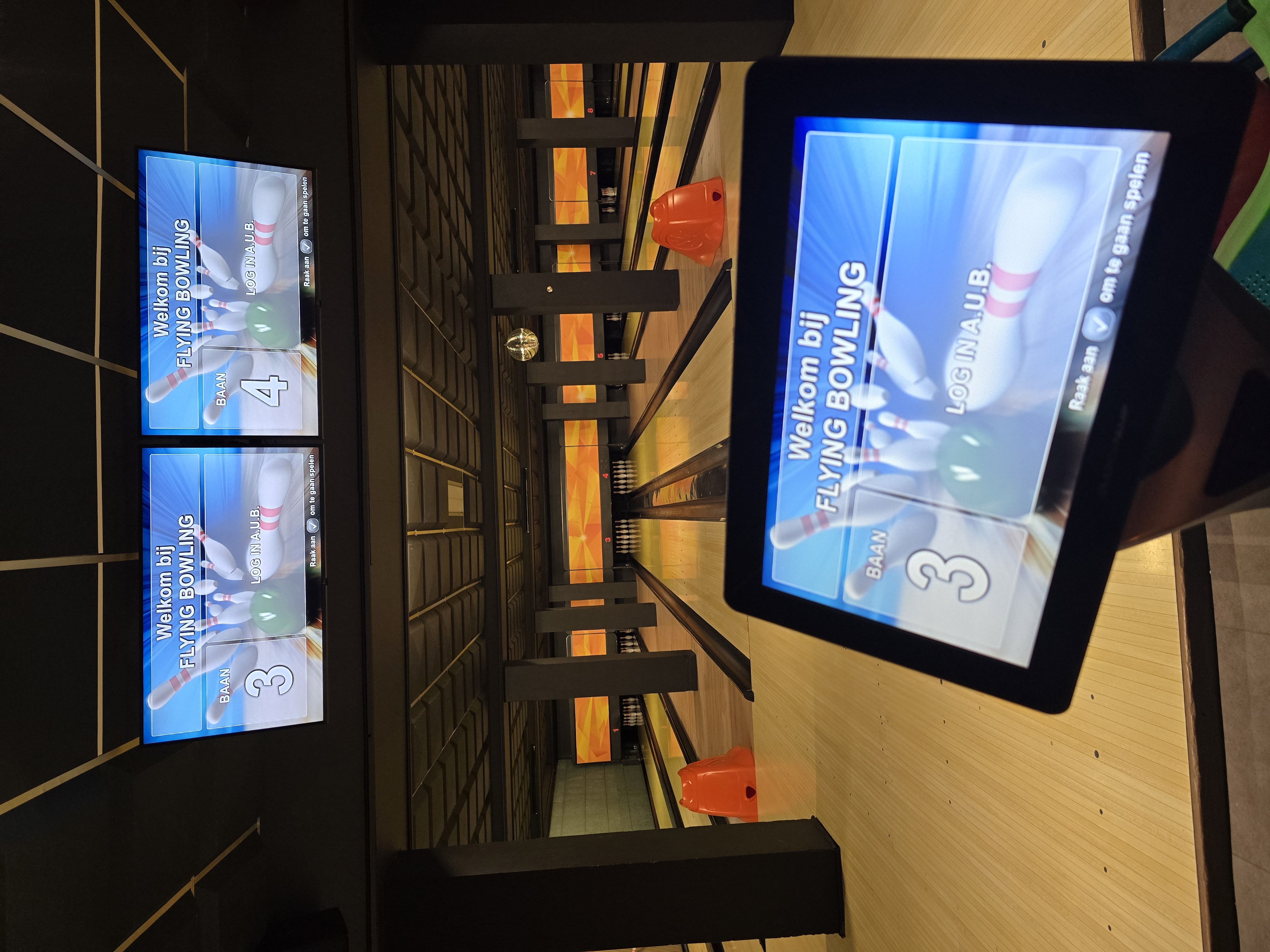 Foto's Bowlingcentrum De Flying Bowling