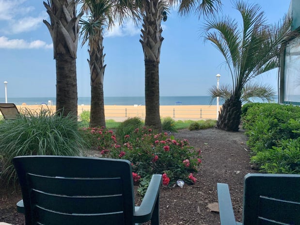 Images Holiday Inn & Suites Virginia Beach - North Beach by IHG
