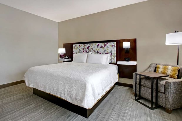 Images Hampton Inn & Suites Dallas-DeSoto