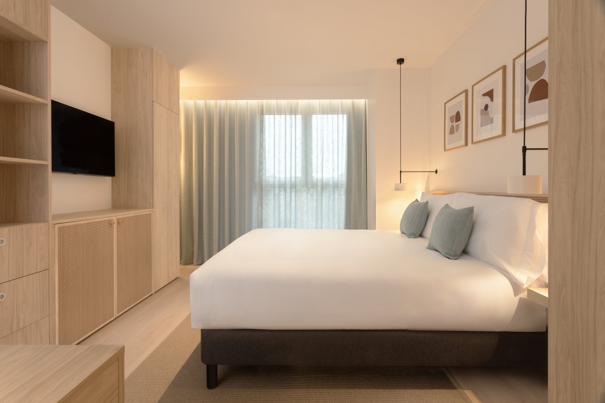 Images Staybridge Suites Malaga by IHG