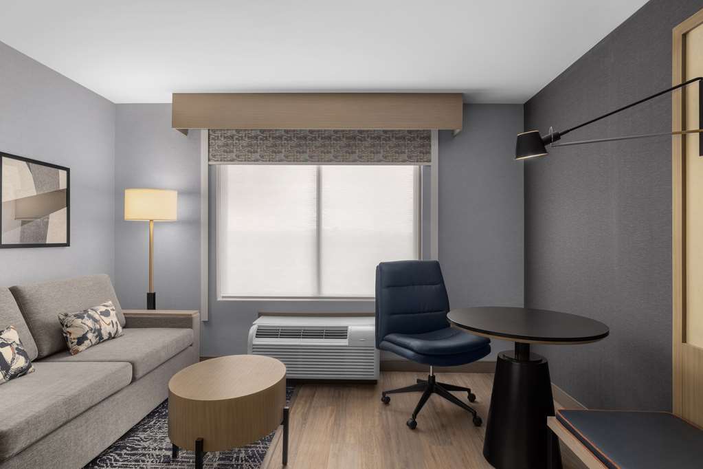 Guest room