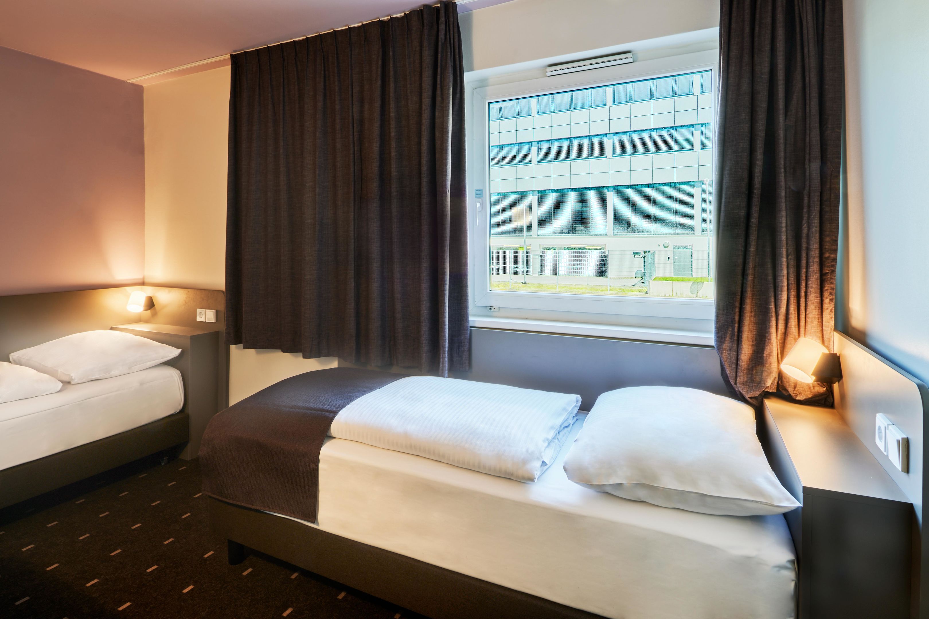 Kundenbild groß 26 B&B HOTEL Frankfurt-Niederrad