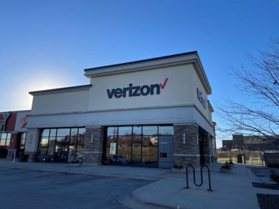 Verizon Omaha (800)880-1077