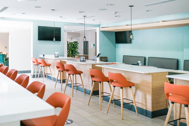 Images Holiday Inn & Suites Fayetteville W-Fort Bragg Area by IHG