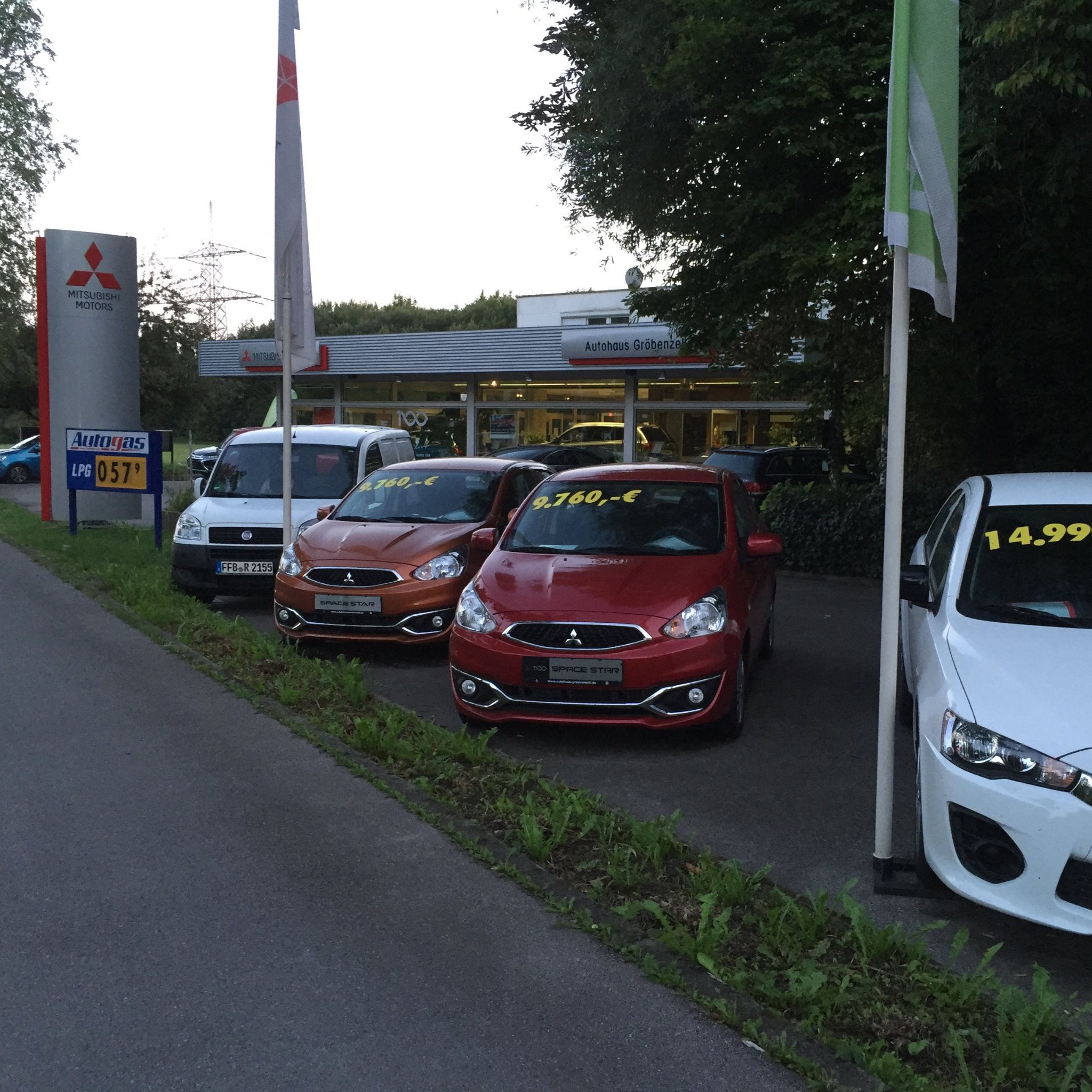 Autohaus Groebenzell GmbH & Co. KG, Lena-Christ-Straße 2 in Gröbenzell