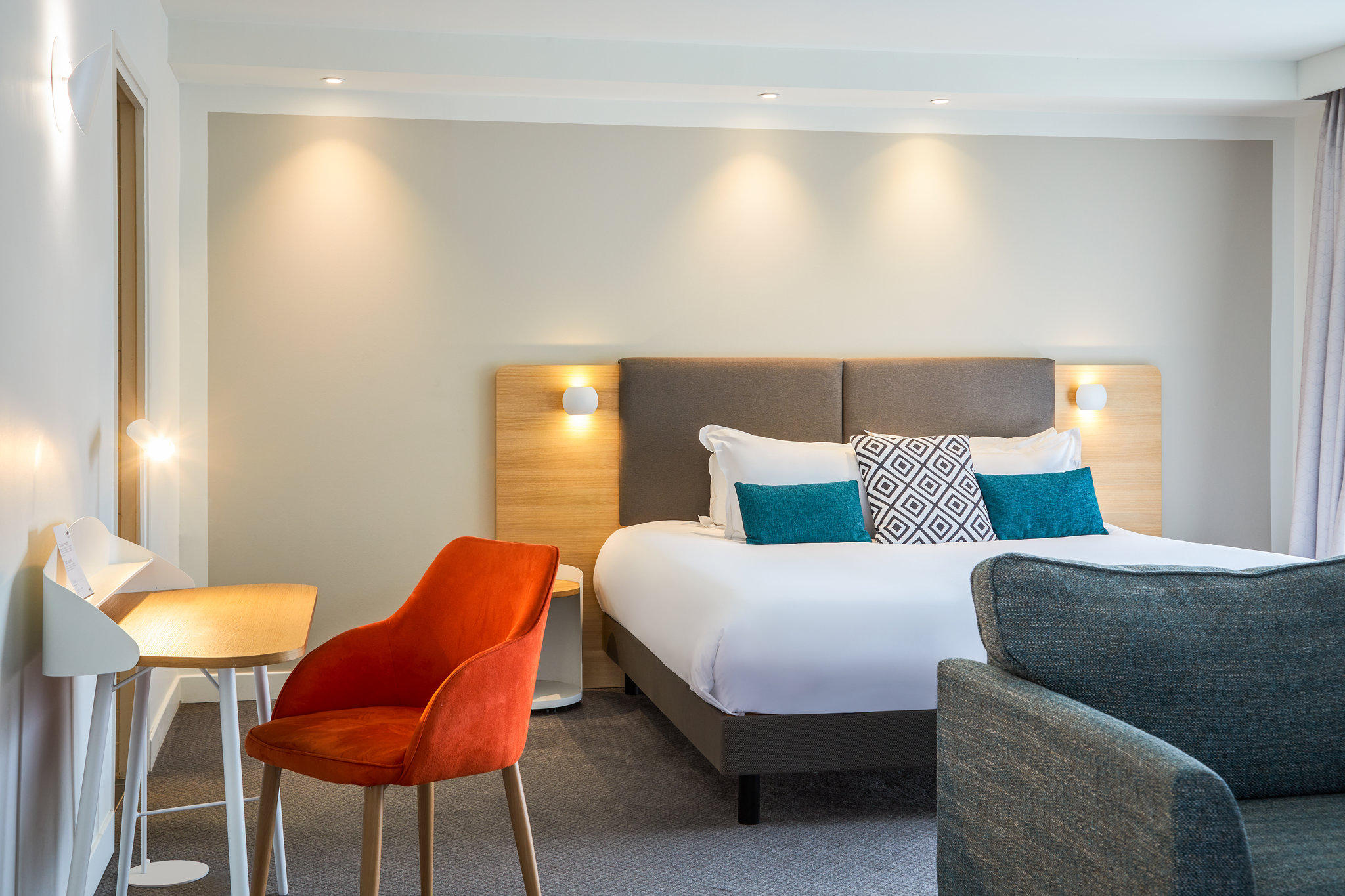 Images Holiday Inn Perpignan by IHG