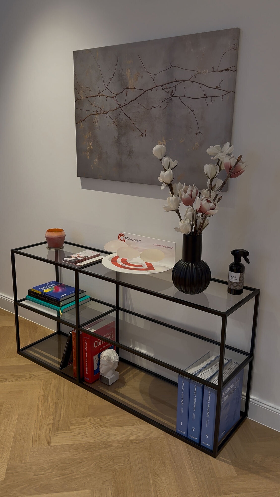 Bilder Dr. Nichlos - Plastische Chirurgie Frankfurt