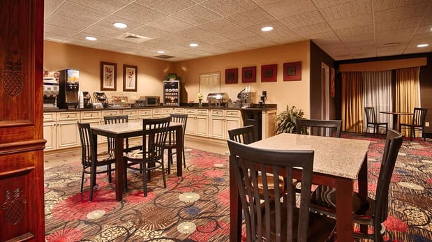 Images Best Western Plus Brandywine Inn & Suites
