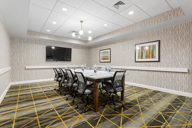 Images Holiday Inn Tampa Westshore - Airport Area by IHG