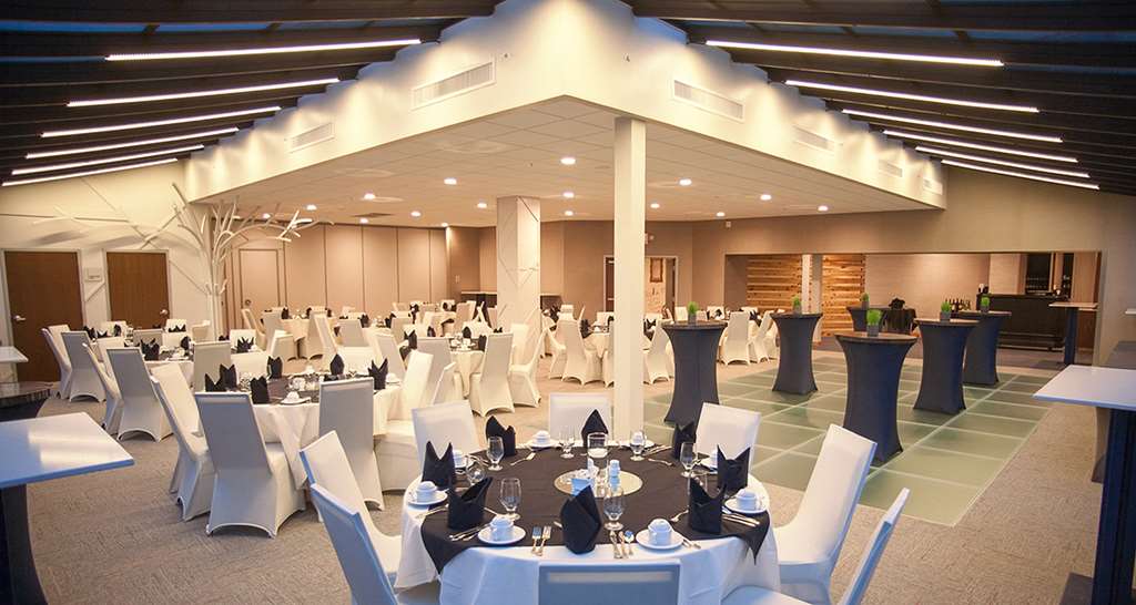 Meeting/Reception Second Floor The Rushmore Hotel & Suites, BW Premier Collection Rapid City (605)348-8300