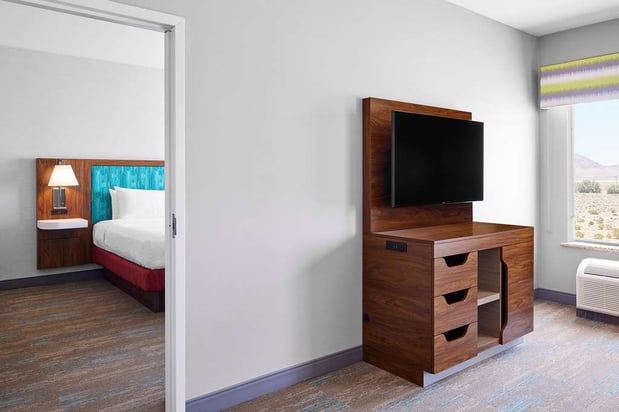 Images Hampton Inn & Suites Ridgecrest