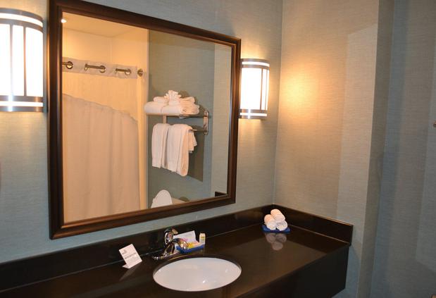 Images Holiday Inn Express & Suites Selinsgrove - University Area, an IHG Hotel