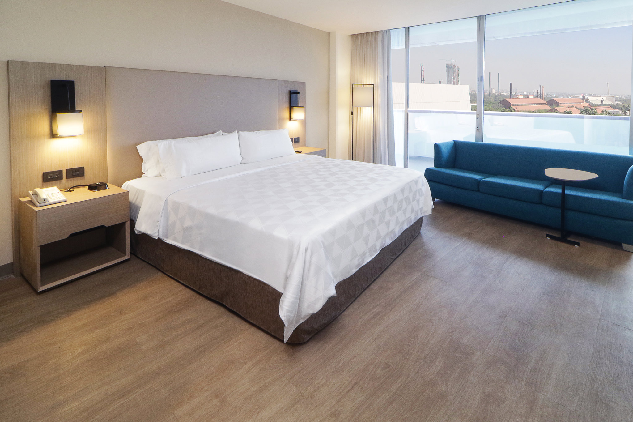 Images Holiday Inn Monterrey-Parque Fundidora by IHG