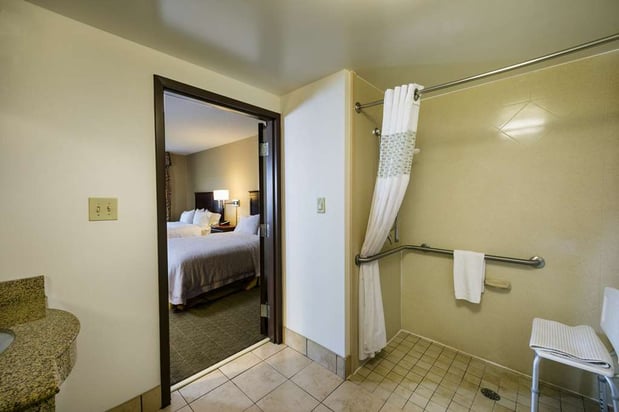 Images Hampton Inn & Suites Toledo-Perrysburg