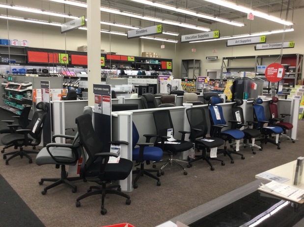 Images CLOSED - Staples