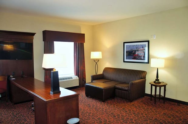 Images Hampton Inn & Suites Cincinnati/Uptown-University Area