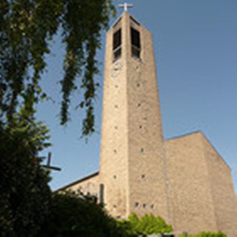 Bild 1 Heilig-Geist-Kirche Heilsberg - Ev. Heilig-Geist-Gemeinde Bad Vilbel-Heilsberg in Bad Vilbel