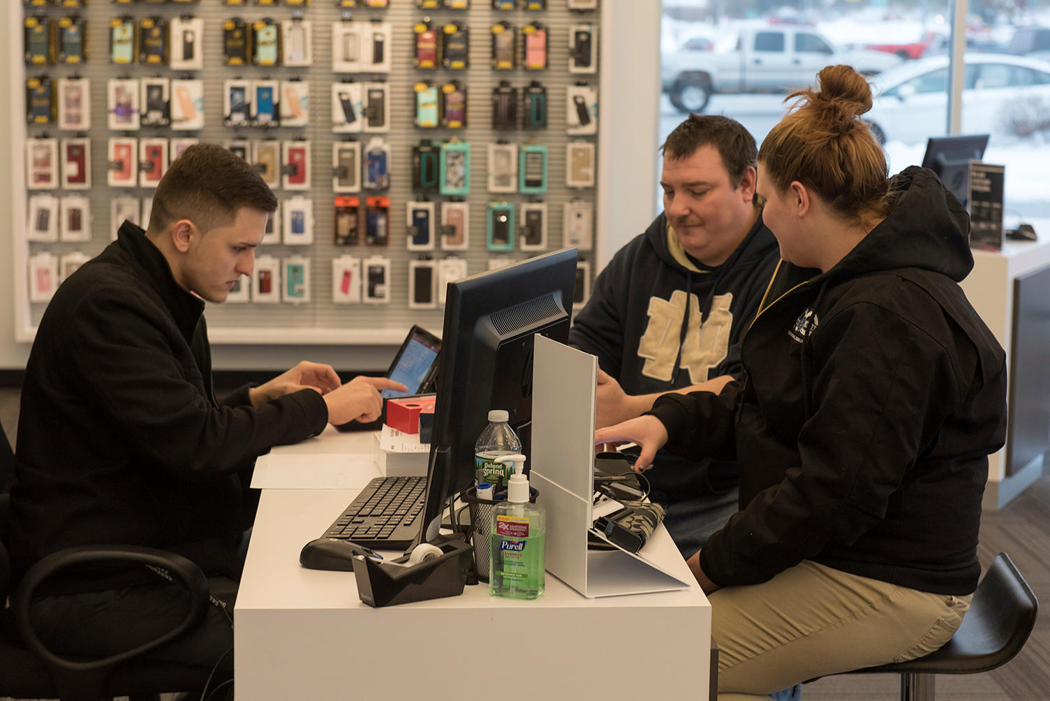 Wireless Zone® of Hooksett is your go-to local retailer for all your Verizon needs.