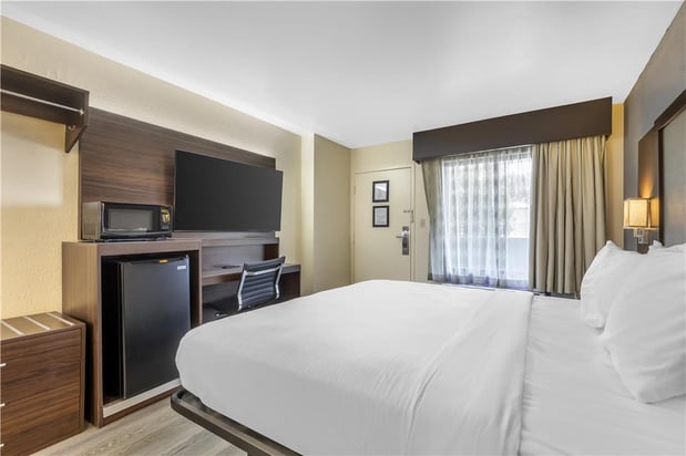 Images Best Western Salisbury Plaza