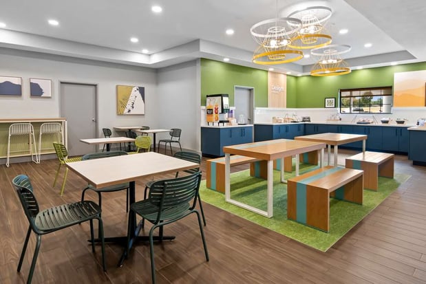 Images Spark by Hilton Wichita Falls