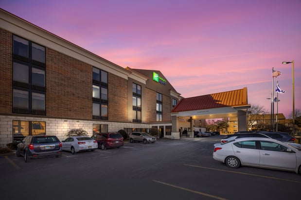 Images Holiday Inn Express Crestwood by IHG