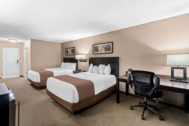 Images Heartland Inn & Suites, SureStay Collection by Best Western