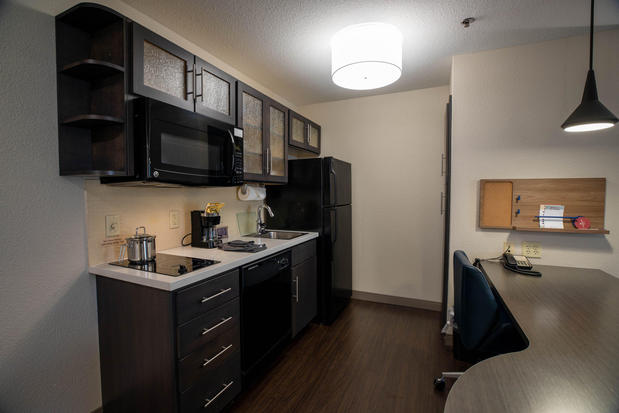 Images Candlewood Suites St. Joseph by IHG