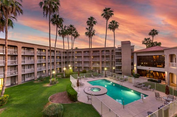Images Best Western Plus Scottsdale Thunderbird Suites