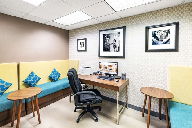 Images Hampton Inn & Suites Tulsa-Woodland Hills 71st-Memorial