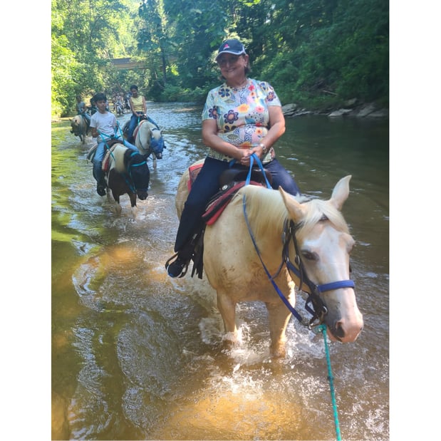 Images Riverside Riding Stables