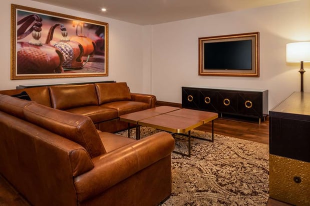 Images The Peregrine Omaha Downtown, Curio Collection by Hilton