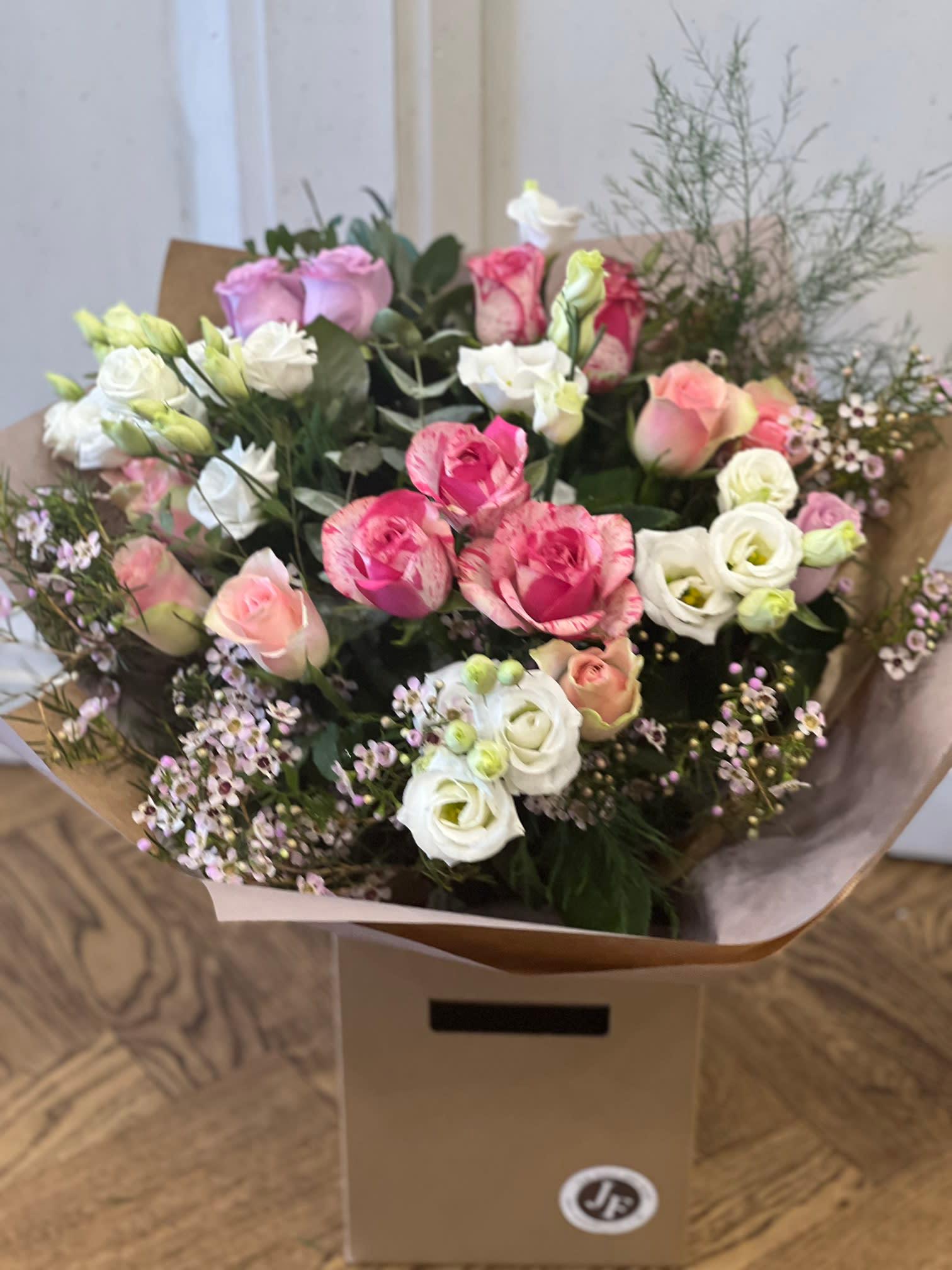 Julie's Flowers Newcastle Upon Tyne 01912 840627