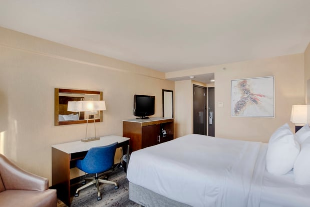 Images Crowne Plaza Harrisburg-Hershey by IHG