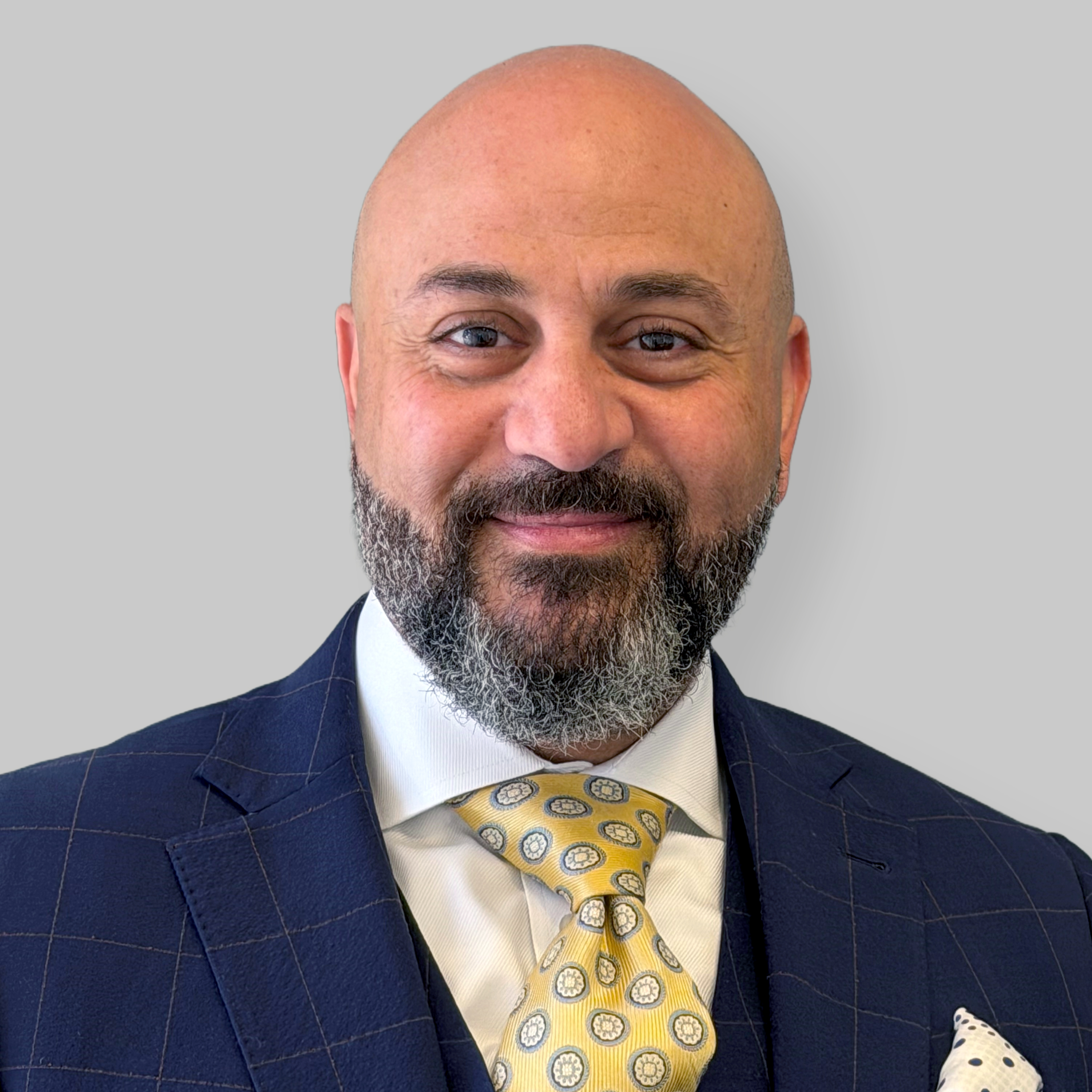 Headshot of Mohammad Rihan, a wealth advisor at Chase