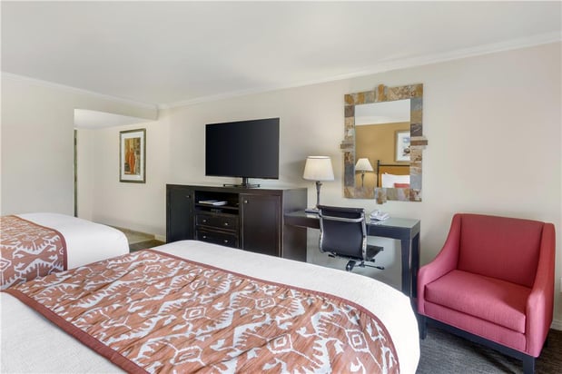 Images Best Western Plus Arroyo Roble Hotel & Creekside Villas