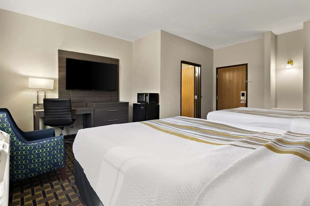 Images SureStay Plus by Best Western Tulsa East