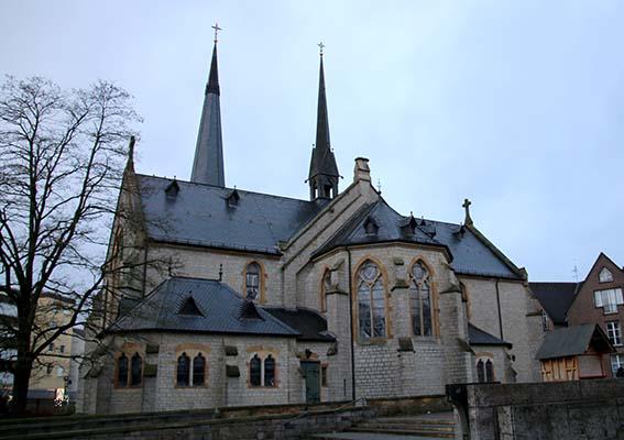 Bartholomäus-Kirche - Ev.-Luth. Bartholomäus-Kirchengemeinde Brackwede, Haupstraße 48 in Bielefeld