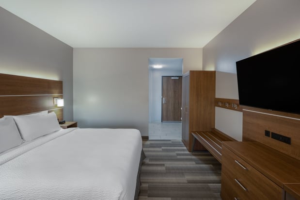 Images Holiday Inn Express & Suites Gilbert – Mesa Gateway Airport by IHG