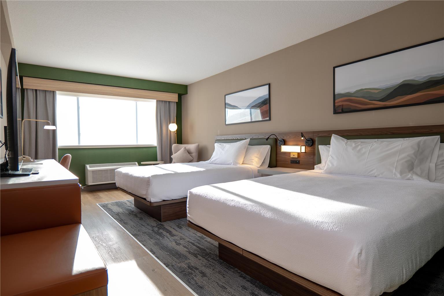 Guest room